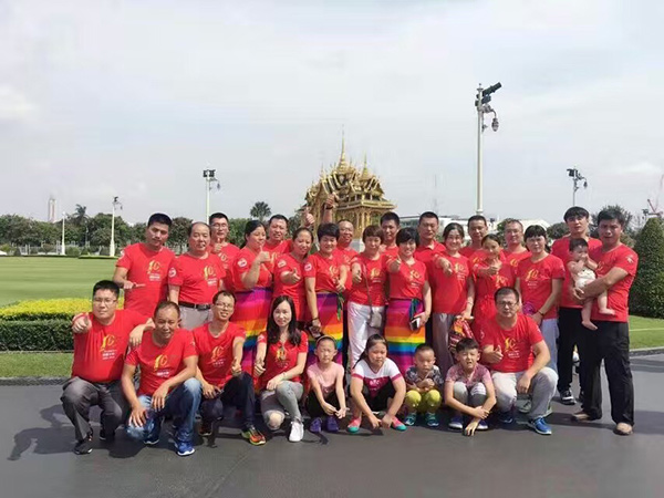 日韩精品一区二区三区水蜜桃照明泰国游合照