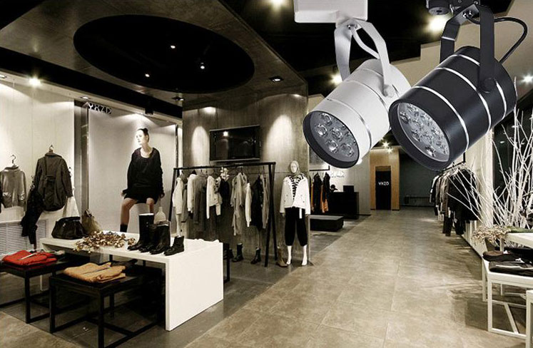 OTL照明水蜜桃无码视频在线观看轨道灯服装店应用案例